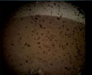 NASA'nın Insight uzay aracı Mars'a resmen ayak bastı!