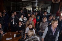 BEĞENDIK - (Özel) Uludağ'ı Gezmek Görmek İsteyen Turistler Teleferikte Uzun Kuyruklar Oluşturdu