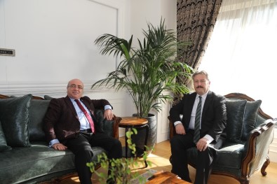 Rektör Karamustafa'dan, Başkan Palancıoğlu'na İadeyi Ziyaret