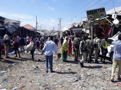 Somali'de Pazar Yerinde Patlama Açıklaması 8 Ölü