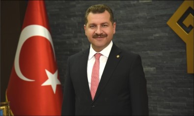 AK Parti'nin Balıkesir Büyükşehir Belediye Başkan Adayı Yücel Yılmaz Oldu