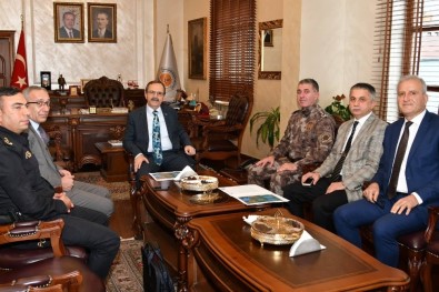 Başkan Zihni Şahin'den Samsun Polisine Övgü