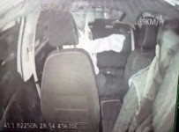 Bayrampaşa'da 'Turkuaz Taksi' Sürücüsüne Silahlı Saldırı Kamerada