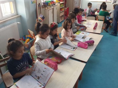 Geri Dönüşüm Bilinci Boyama Kitabı İle Aşılanıyor