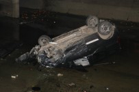 Hafif Ticari Araç Ve Otomobil Çarpıştı Açıklaması 1 Yaralı