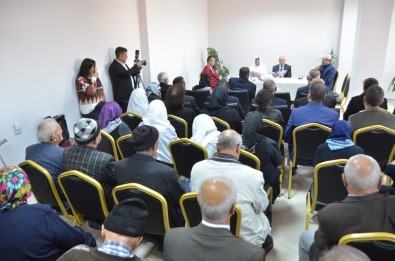 Huzurevi Âşıkları Dünya Evine Girdi