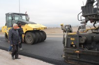 SARAYCıK - İncesu'da Örenşehir TOKİ Yolu Sıcak Asfalt Çalışması Devam Ediyor