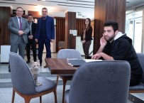 MAHMUT ŞAHIN - Millet Kıraathanesi'nde 'Sevimli' Misafir