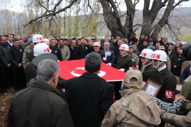 Sancaktepe Şehidi Gözyaşları İçinde Son Yolculuğuna Uğurlandı