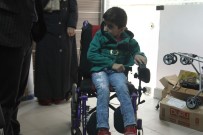 BEDENSEL ENGELLİ - Siirtli Engelli Nazlıcan'ın Hayatı Almanya'dan Gelen Haberle Değişti