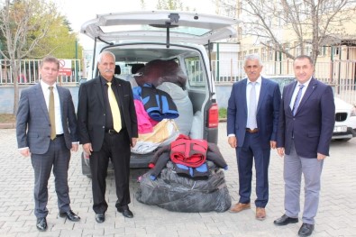 Tunceli'de 700 Öğrenciye Mont