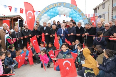 Tuşba Belediyesinden 'Muhabbet Parkı' Açılışı