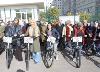 ENGELLİ ÖĞRENCİLER - Üniversiteli Kız Öğrencilerden Farkındalık Etkinliği