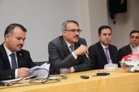 Vali Ekinci;'Hakkaniyet Çerçevesinde Eleştiri Yapmaktan Çekinmeyin'