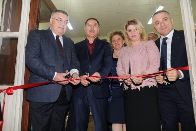 250 Ülkeden Getirilen Oyuncak Bebekler Kırklareli'nde Sergilendi