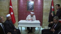 Diyanet İşleri Başkanı Ali Erbaş Ürdün'de Türk Şehitliği'ni Ziyaret Etti
