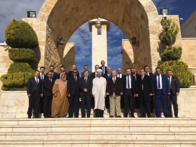 Erbaş, Ürdün'de Türk Şehitliğini Ziyaret Etti