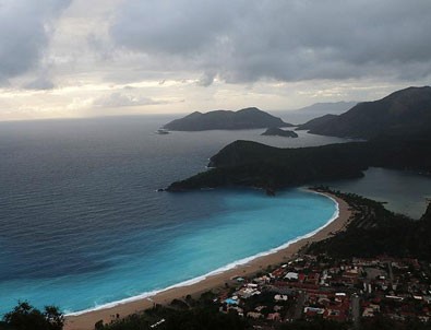 Fethiye'de deniz, rengiyle büyüledi