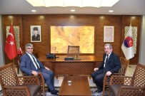 FUAT GÜREL - Vali Gürel Belediye Çalışmaları Hakkında Bilgi Aldı