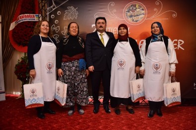 Altıeylül İlçesinin Yöresel Lezzetleri Tanıtıldı