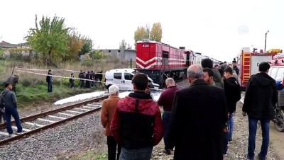 Batman'da Yolcu Treni Kamyonete Çarptı Açıklaması 2 Yaralı