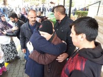 Kahramankazan Belediye Başkanı Lokman Ertürk Acılı Babayı Teselli Etti