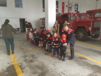 Safranbolu İtfaiyesinden Anaokulu Öğrencilerine Yangın Tatbikatı