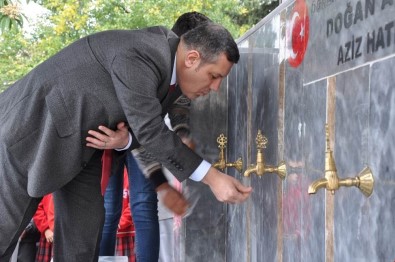 Şehit Babası Oğlunun Okuluna Çeşme Yaptırdı