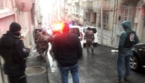 ÖZEL HAREKAT POLİSLERİ - Şişli'de Oyuncak Tabancalı Şahıs Polisi Alarma Geçirdi