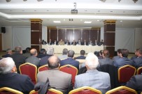 MEHMET AKTAŞ - Vali Ve Belediye Başkanı Muhtarlarıyla Bir Araya Geldi