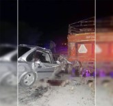 AKÇAŞEHIR - Otomobil römorka çarptı: 2 Ölü