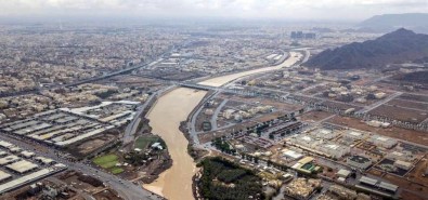 Suudi Arabistan'da Sel Felaketi Açıklaması 14 Ölü