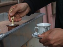 KAHVE KÜLTÜRÜ - Tarihi Odunpazarı'nda 'Kumda Kahve' Sefası