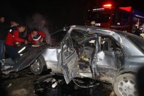 MEHMET KÜÇÜK - Üç Aracın Karıştığı Kazada 1 Kişi Öldü, 2 Kişi Yaralandı