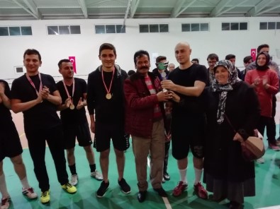 Futsal Turnuvası'nda Şampiyon Emniyet Polis Gücü Takımı Oldu