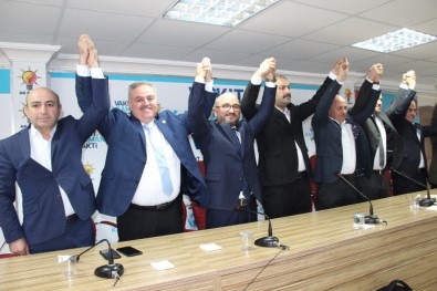 Karaman'da AK Parti Belediye Başkan Adayını Tanıttı