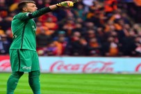 SELÇUK İNAN - Muslera İle Selçuk, Beşiktaş Maçı Kaçırmadı