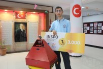 AHMET AKİF - Türk Öğrencinin Robotu 386 Proje Arasında Birinci Oldu