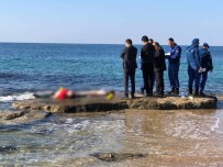 GÜVENLİK MÜDÜRÜ - Antalya'da Denizde Erkek Ve Kadın Cesedi Bulundu