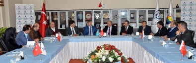 Kazakistan Büyükelçisi Saparbekuly'den ETSO'ya Ziyaret
