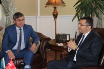 OKAY MEMIŞ - Kazakistan Büyükelçisi Saparbekuly, Vali Memiş'i Ziyaret Etti