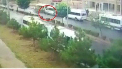 (ÖZEL) Aracın Çarptığı Çocuk Metrelerce Savruldu