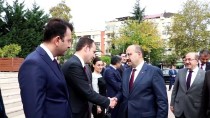 İSMAIL USTAOĞLU - Trabzon Valisi Ustaoğlu, Görevine Başladı