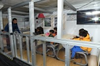 İLKÖĞRETİM OKULU - Yeşilyurt'taki Öğrencilere Deprem Eğitimi Verildi