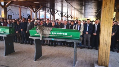 Antalya'da Boğulan 2 Kişi Aksaray'da Toprağa Verildi