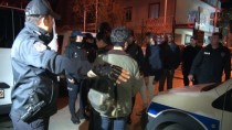 BAHÇELIEVLER POLIS MERKEZI - CHP Önünde Eylem Yapan Nuriye Gülmen Ve 2 Kadın Serbest Bırakıldı