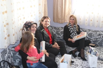 Fulya Atik'ten Şehit Ailesine Ziyaret