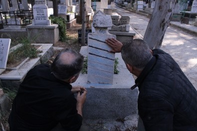 (Özel) İzmir'de Osmanlı Harfli Yazılar Bulunan 250 Mezar Tespit Edildi