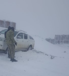 VEDAŞ Ekibi Tipiye Yakalandı, Yine De Pes Etmedi