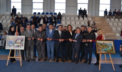 Alaçam'da 'En Güzel Zaman Seninle Geçendir' Sergisi